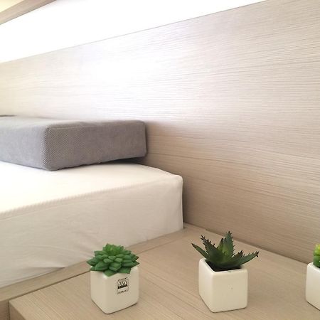 Apartmani Adriatic Ana โนวาลยา ภายนอก รูปภาพ